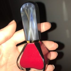 Oribe “The Lacquer High Shine Nail Polish”